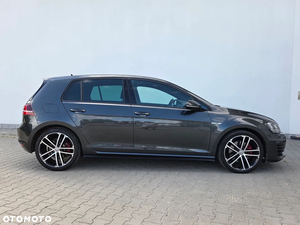 Volkswagen Golf 2.0 TDI BMT GTD - 3