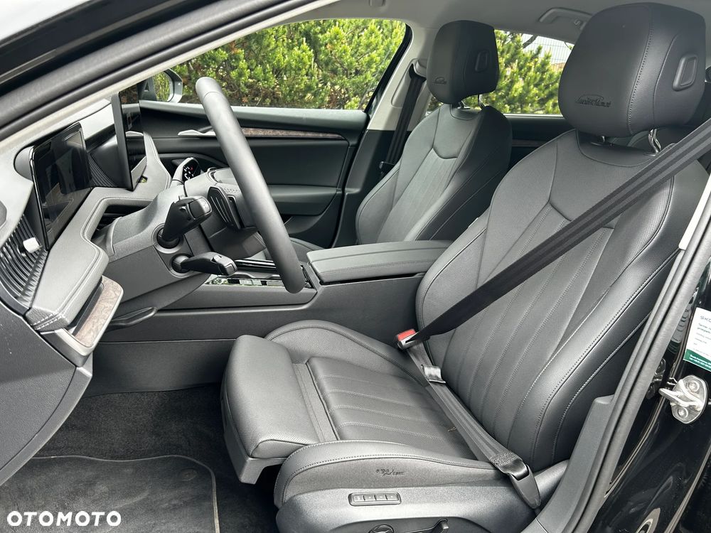 Skoda Superb 2.0 TDI SCR 4x4 L&K DSG - 12