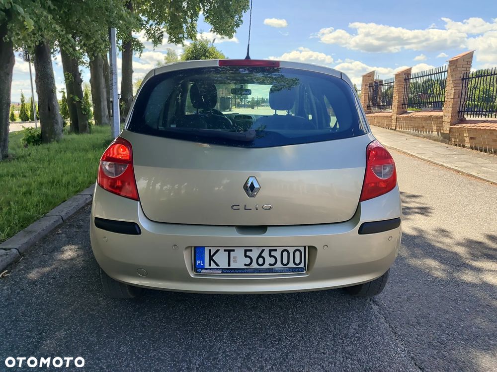 Renault Clio 1.2 16V Wind - 9