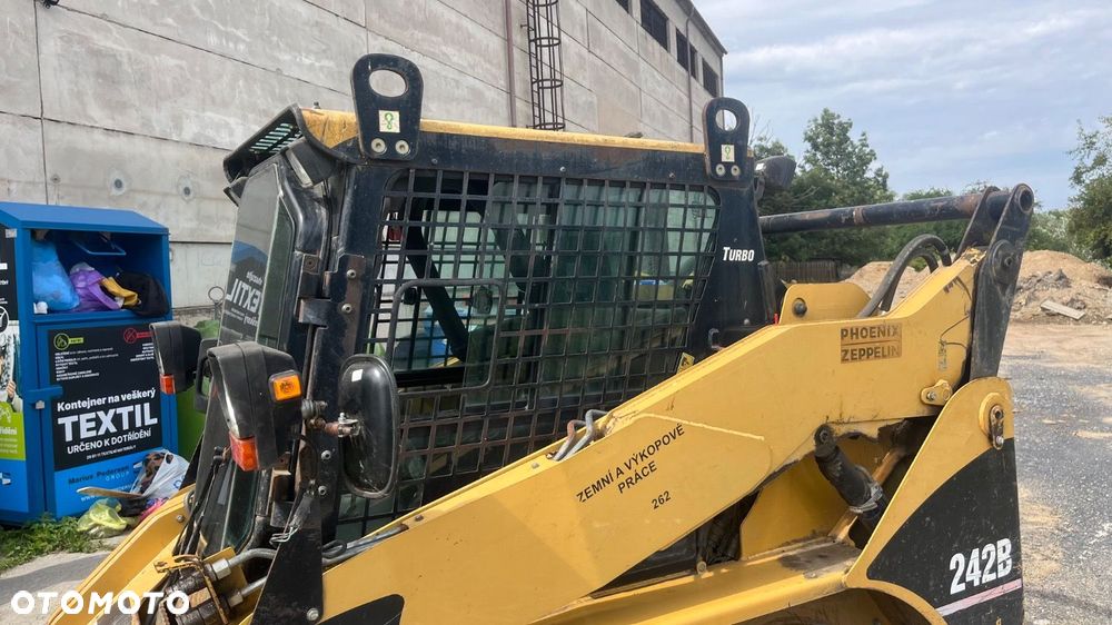Caterpillar 242 B 4X4 - 34