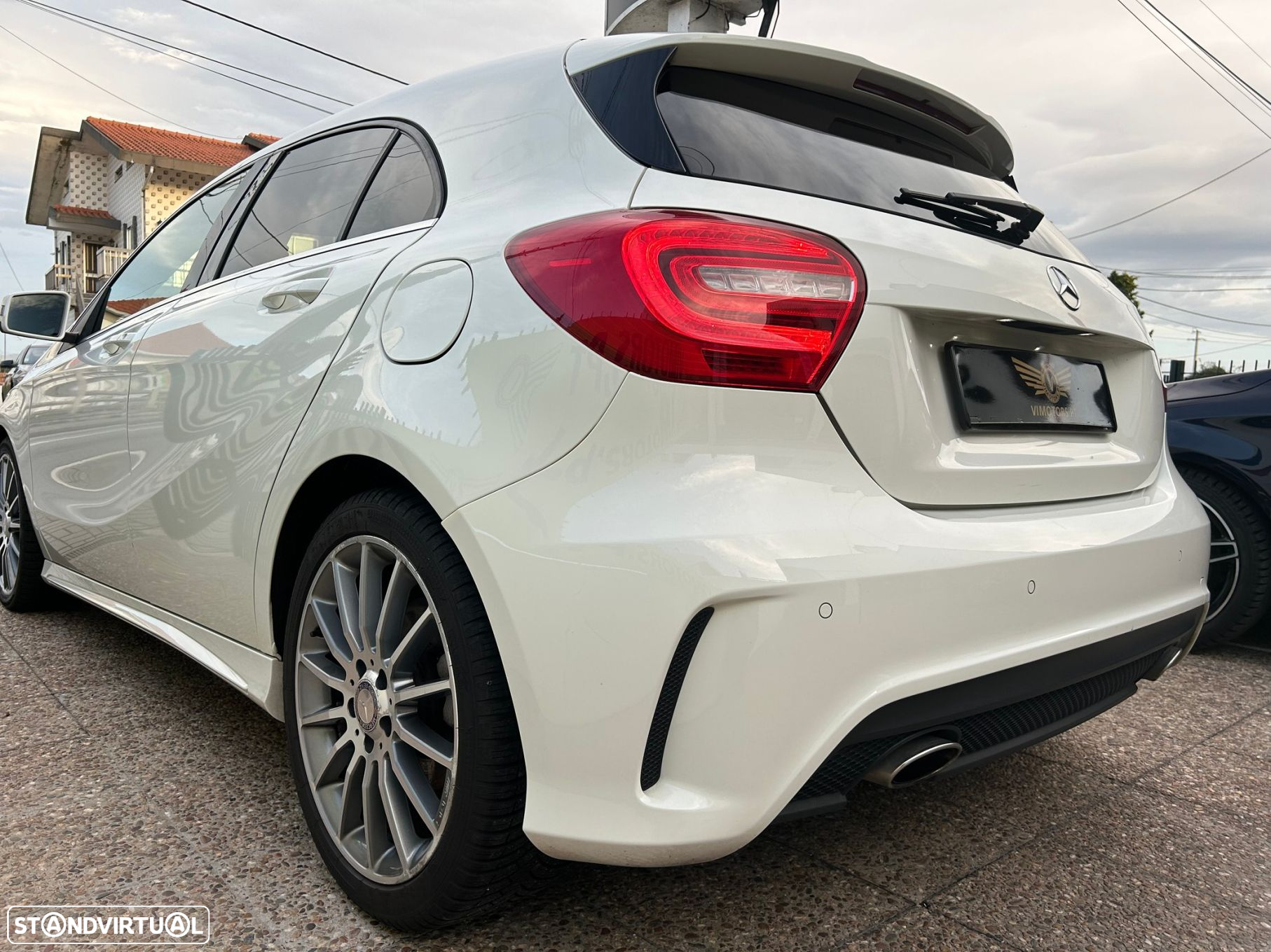 Mercedes-Benz A 200 CDi BE AMG Line - 13
