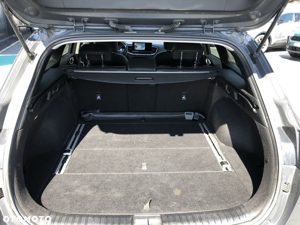 Kia Ceed 1.5 T-GDI Business Line Plus DCT - 19
