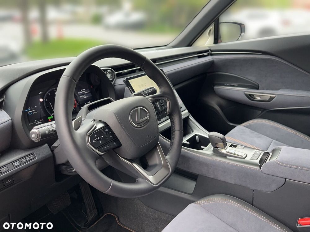 Lexus LBX 1.5 Hybrid Cool - 3