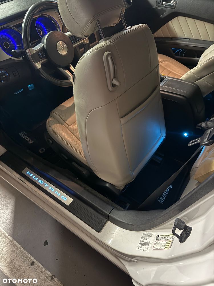 Ford Mustang 3.7 V6 Premium - 27