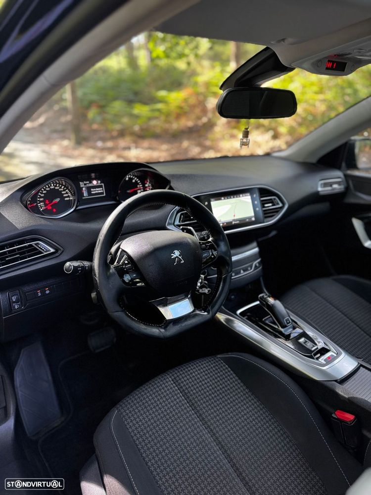 Peugeot 308 SW 1.5 BlueHDi Style EAT8 - 20
