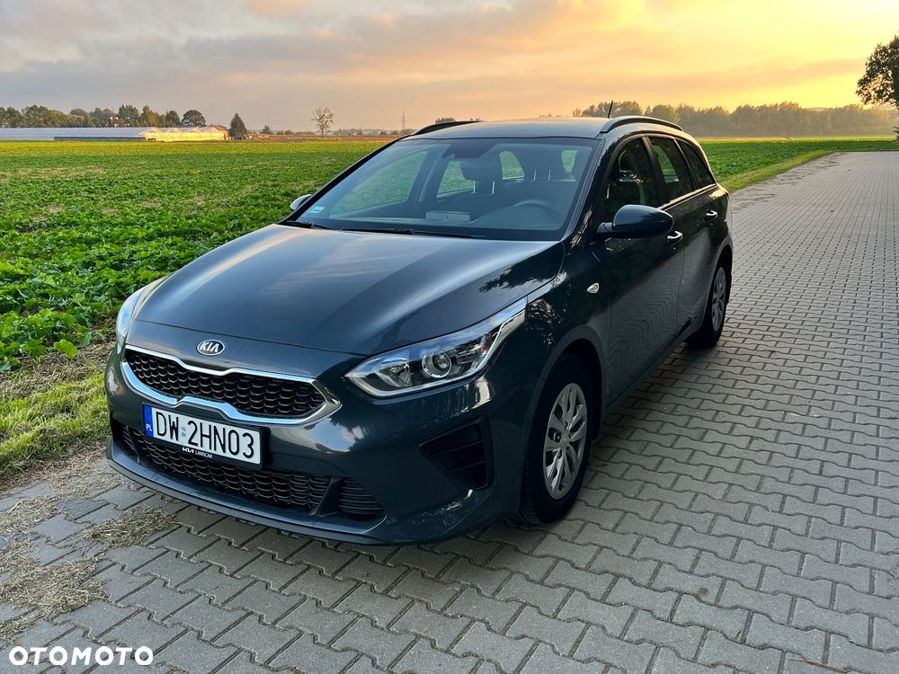 Kia Ceed 1.6 CRDi SCR L Business Line - 1