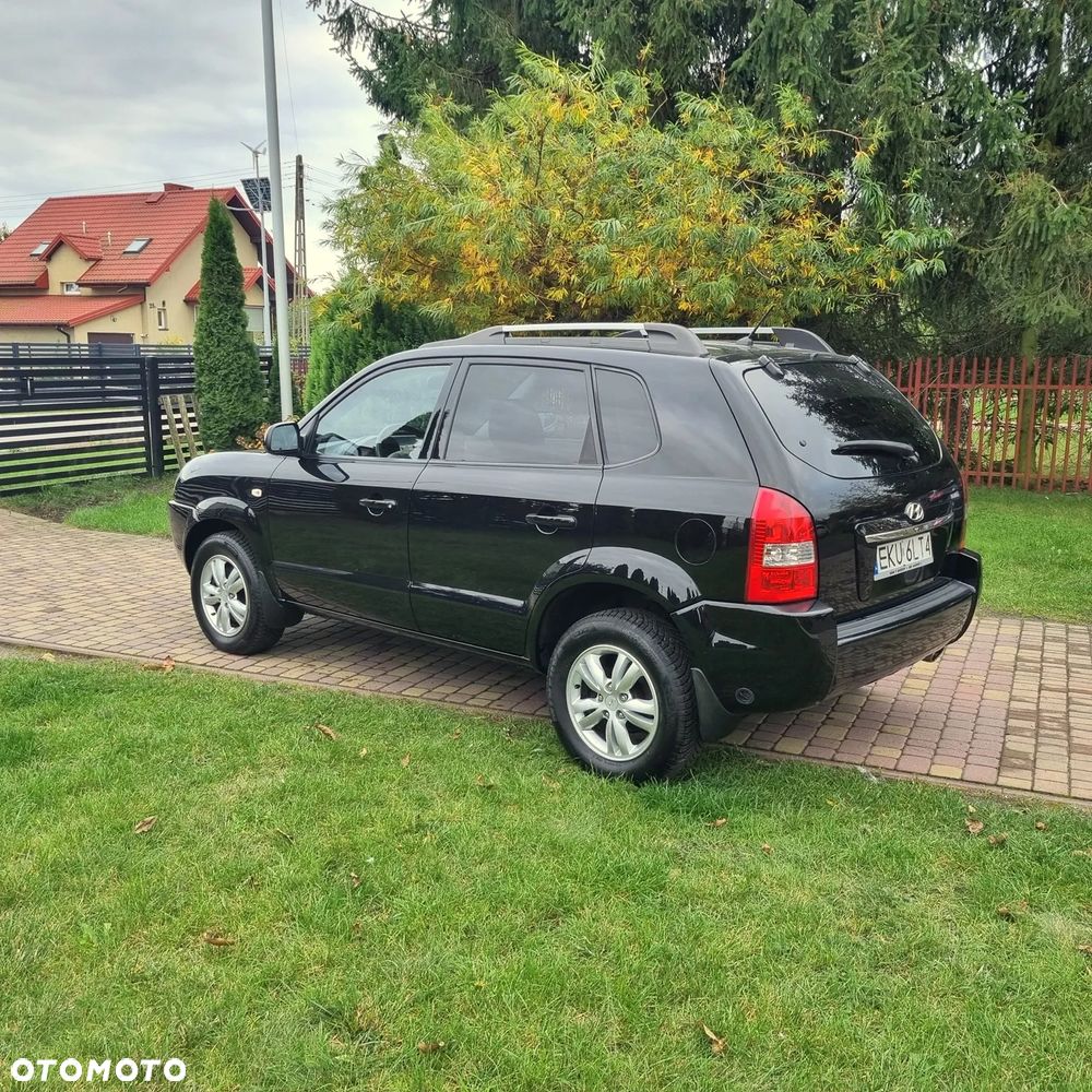Hyundai Tucson 2.0 Active / Style - 24