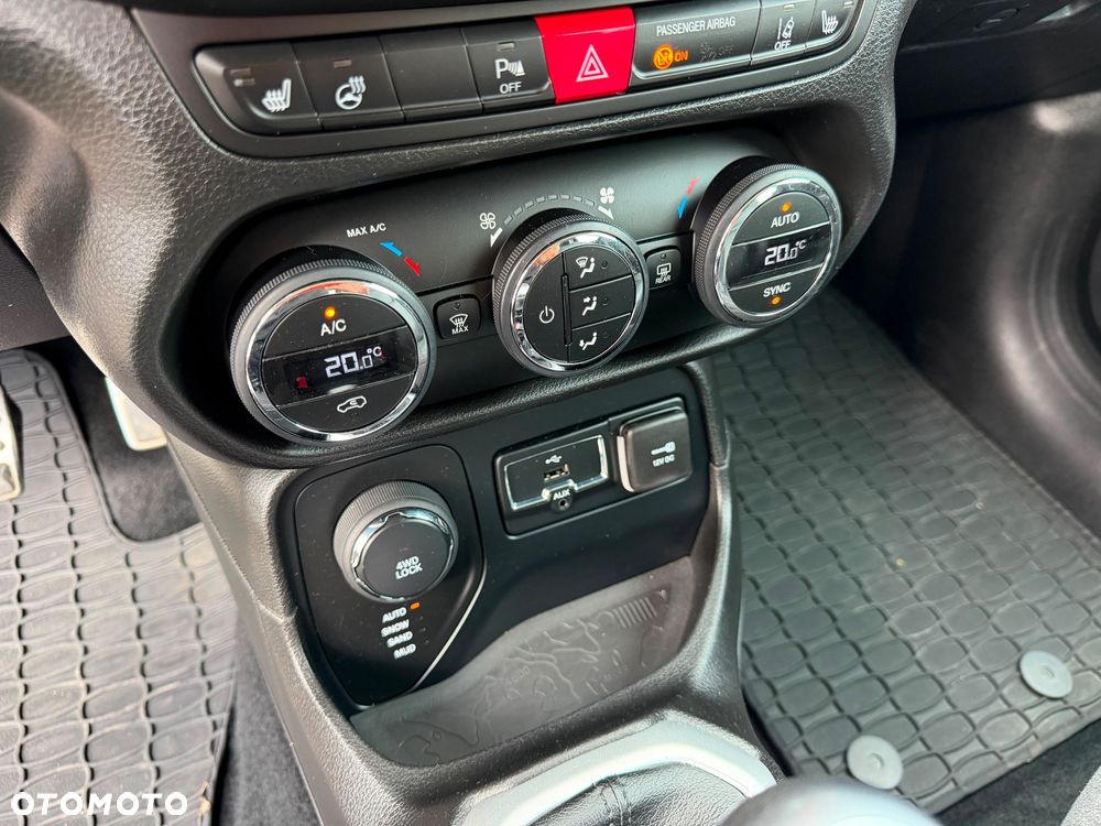 Jeep Renegade - 21