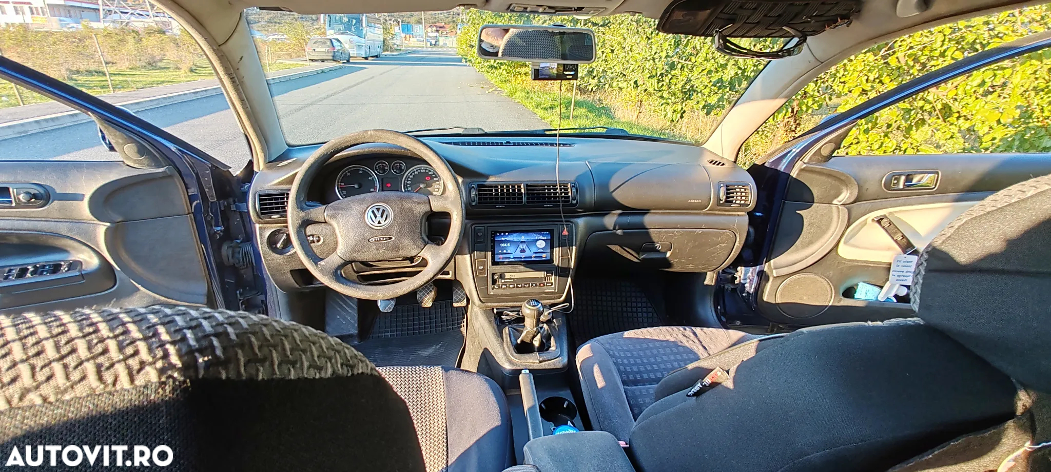 Volkswagen Passat - 2