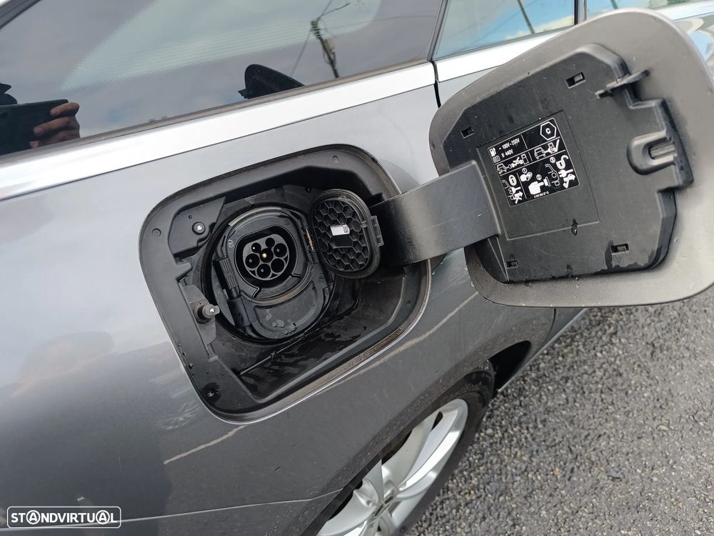 Mercedes-Benz CLA 250 e Style Plus - 16