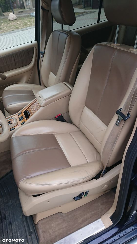 Mercedes-Benz ML - 16