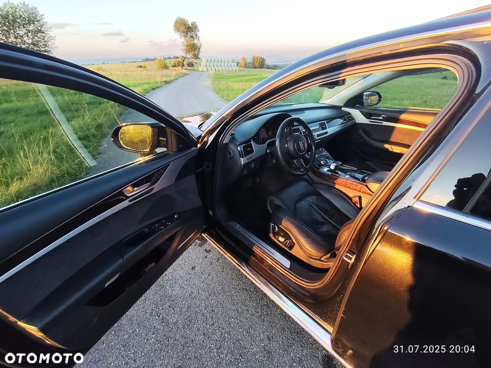 Audi A8 4.2 FSI Quattro - 11