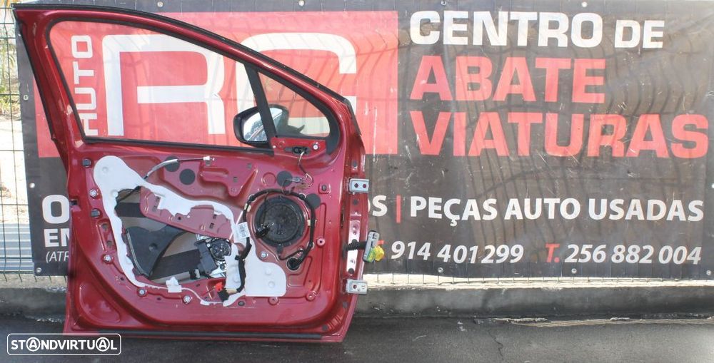 Porta da Frente do Lado Esquerdo Peugeot 208 de 2017 - 2