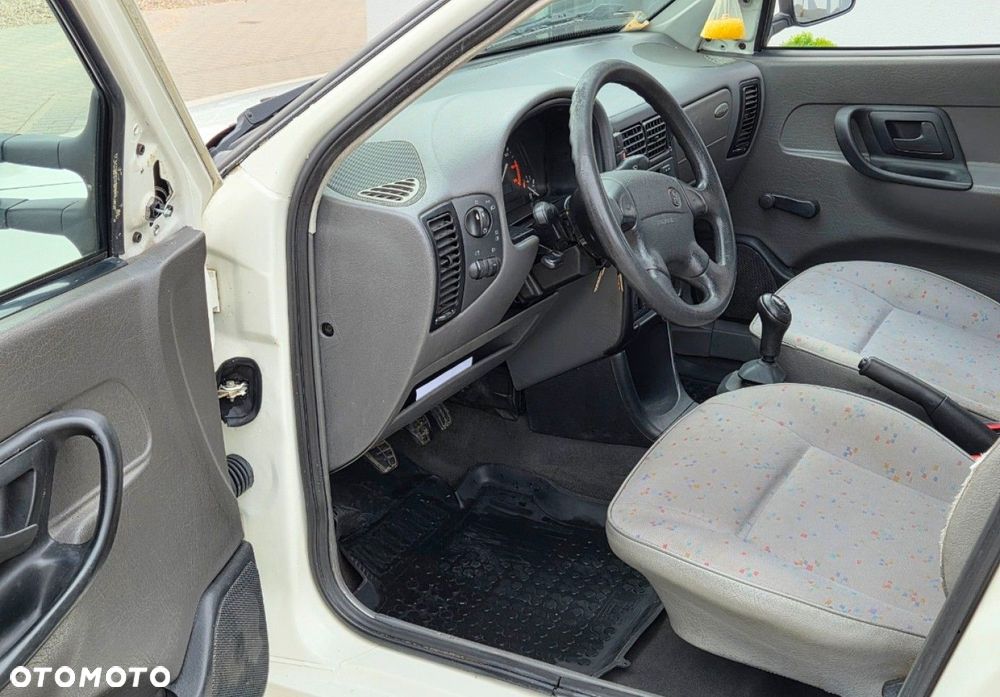 Volkswagen Caddy - 6