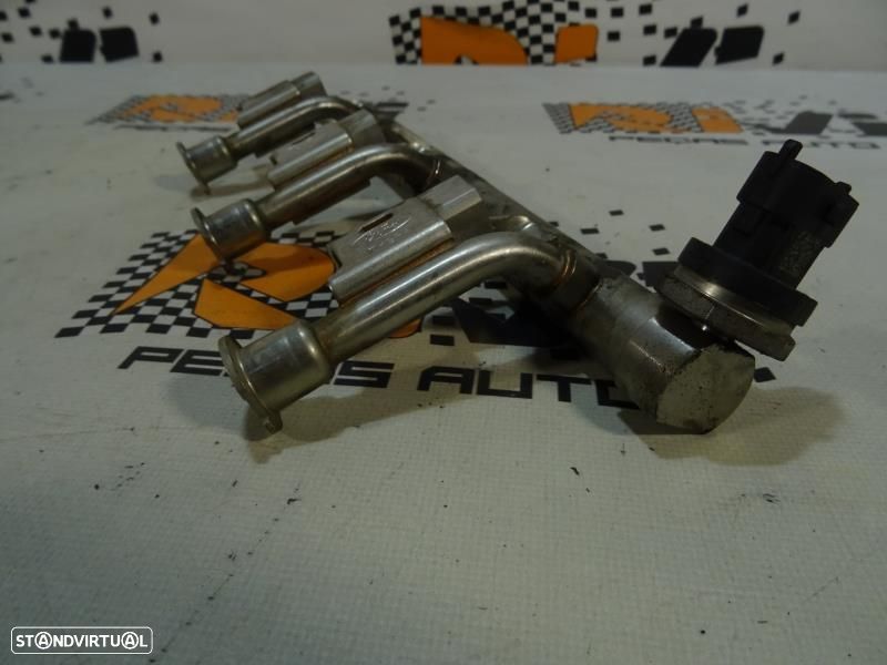 Régua / Rail De Injeção Ford Fiesta Vii  Dm5g9h487aa / 0261555137 - 4