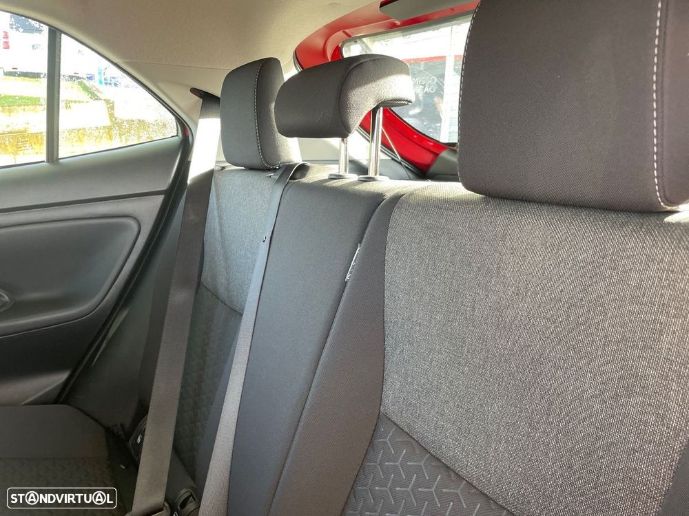 Toyota Yaris Cross 1.5 HDF Comfort Plus - 21