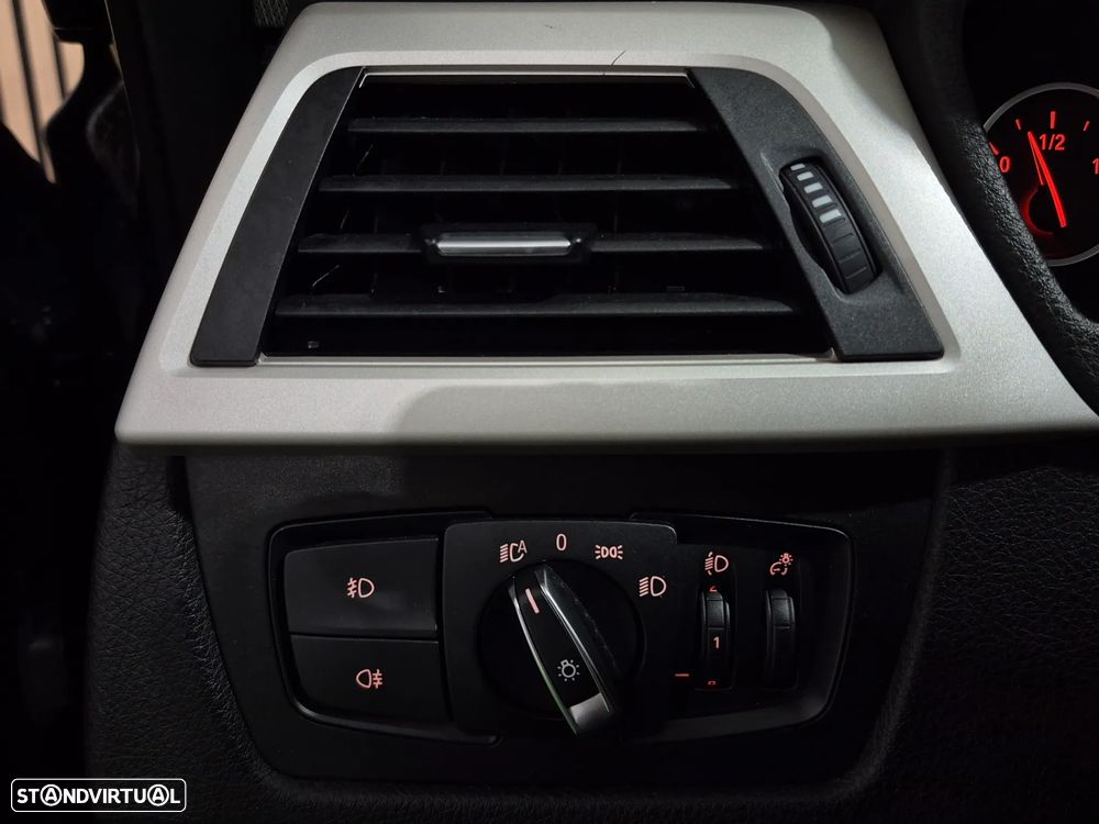 BMW 330 e iPerformance Advantage - 25