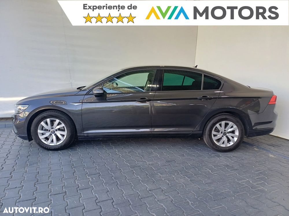 Volkswagen Passat 1.5 TSI ACT DSG Trendline - 3