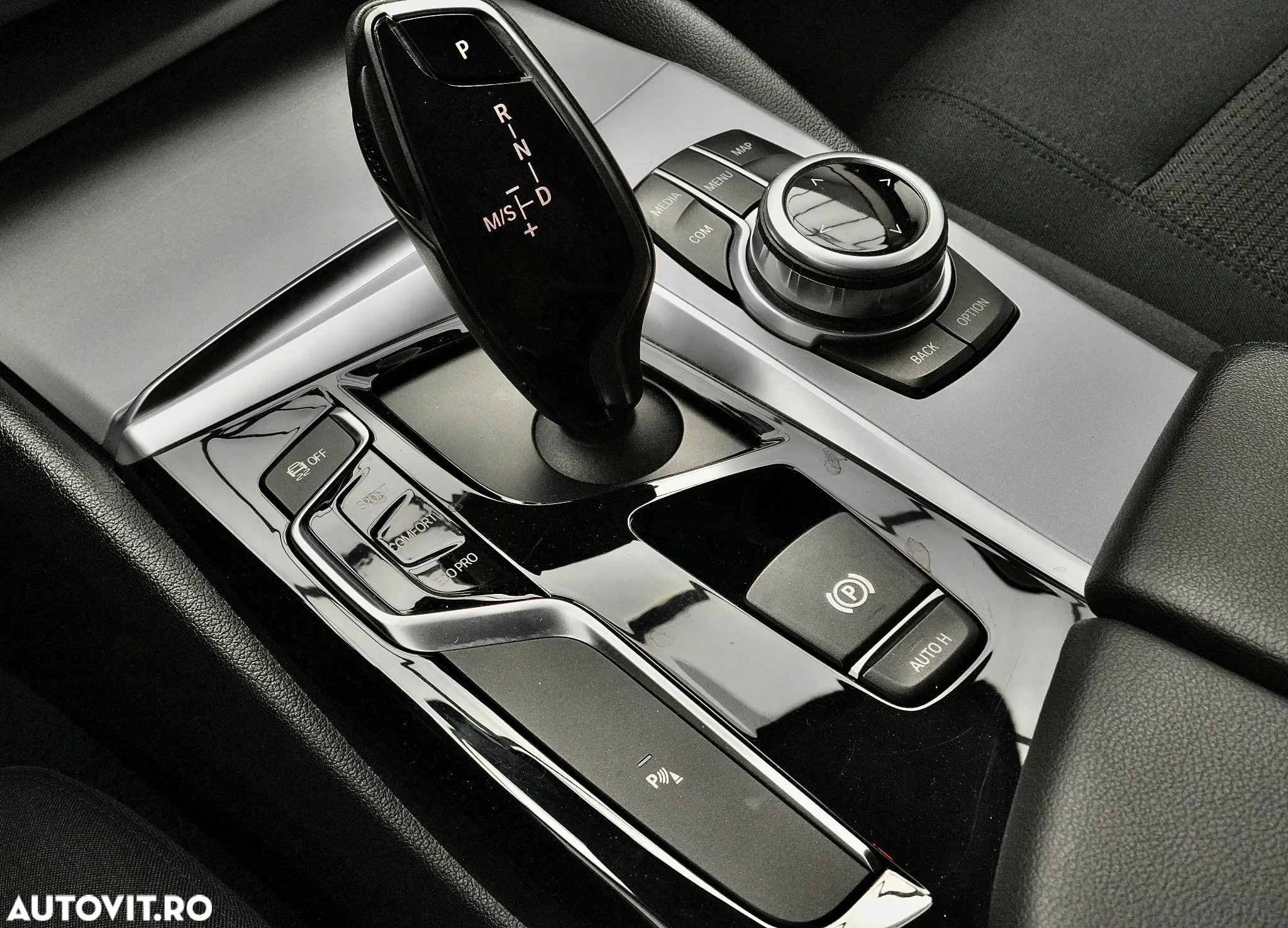 BMW Seria 5 520d - 19
