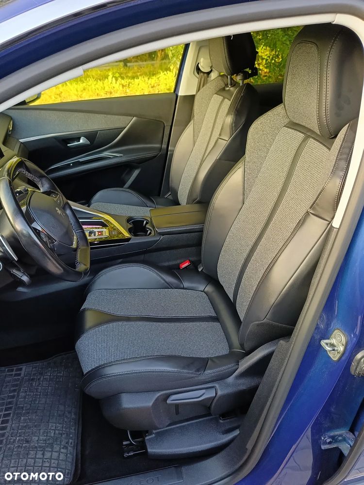 Peugeot 3008 1.5 BlueHDi Allure S&S EAT8 - 18
