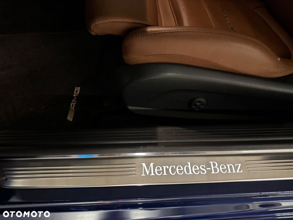 Mercedes-Benz Klasa C 200 4Matic 9G-TRONIC AMG Line - 23