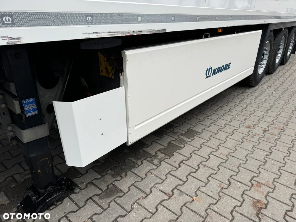 Krone Chłodnia ,Doppelstock , Carrier Vector 1550 - 25