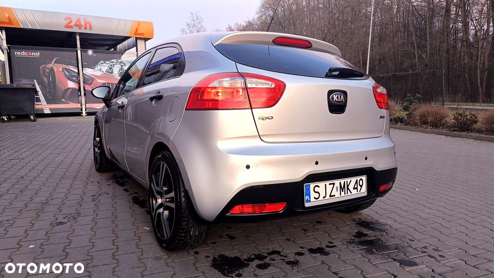 Kia Rio 1.1 crdi L - 12