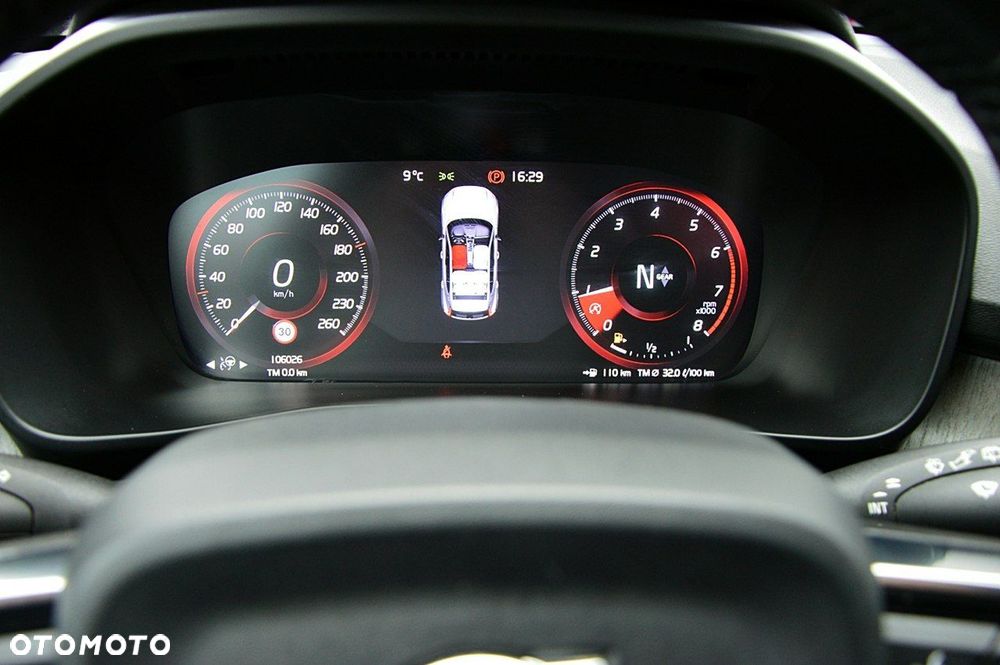 Volvo XC 40 T3 Momentum Pro - 34