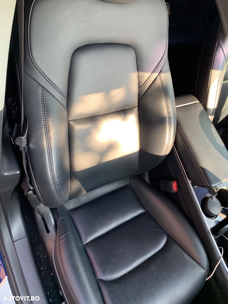 Tesla Model 3 Standard Reichweite Plus Hinterradantrieb - 11