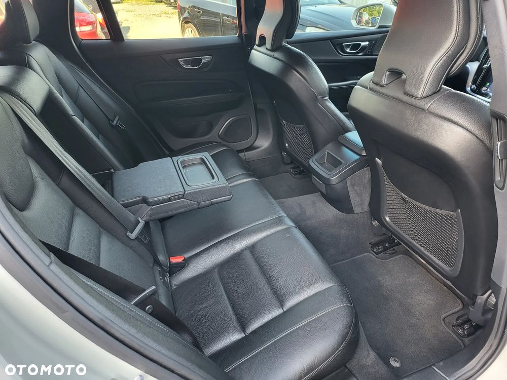 Volvo V60 D4 Geartronic Inscription - 19