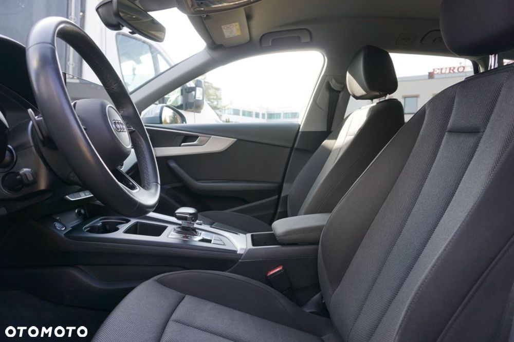 Audi A4 Avant - 10
