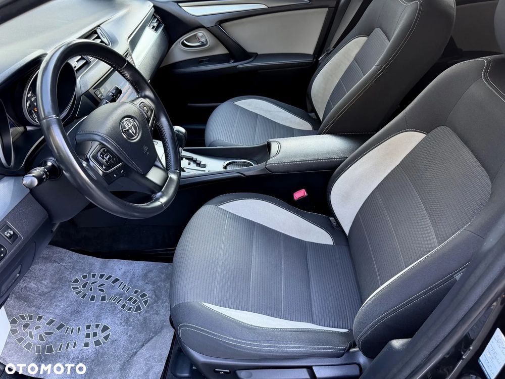 Toyota Avensis 1.8 Prestige MS - 8