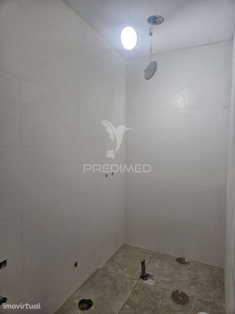 Vende se T2 Cova da Piedade  305000€ - Grande imagem: 4/10