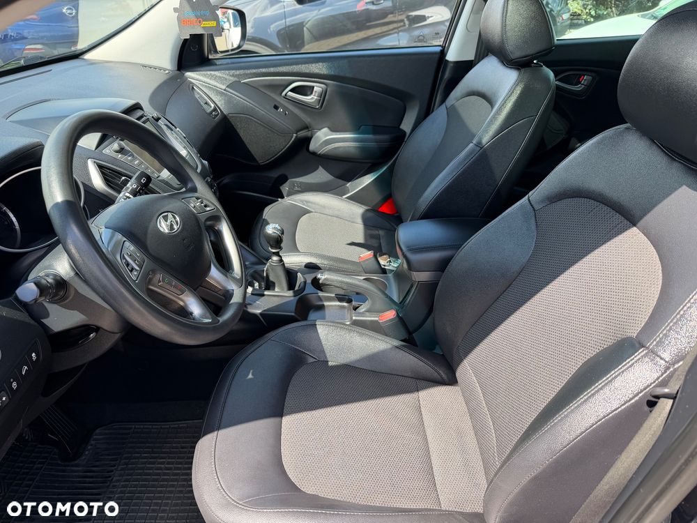 Hyundai ix35 1.6 2WD Fifa World Cup Edition - 10
