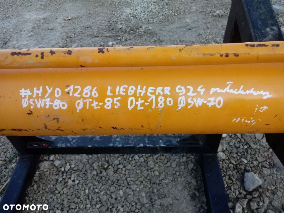 Siłownik Liebherr 924 Przeładunkowy 183 70 80 85 - 8