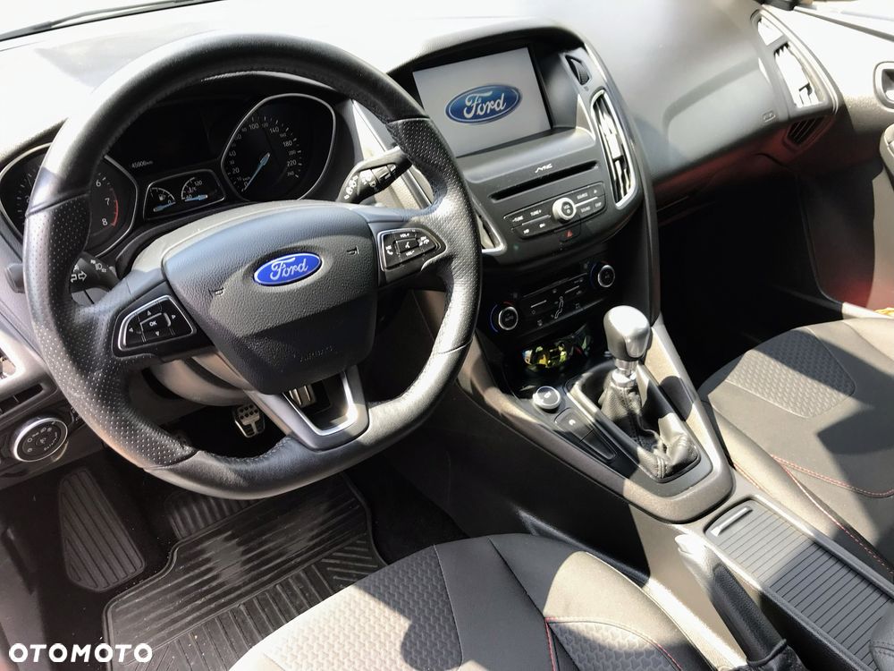 Ford Focus - 15