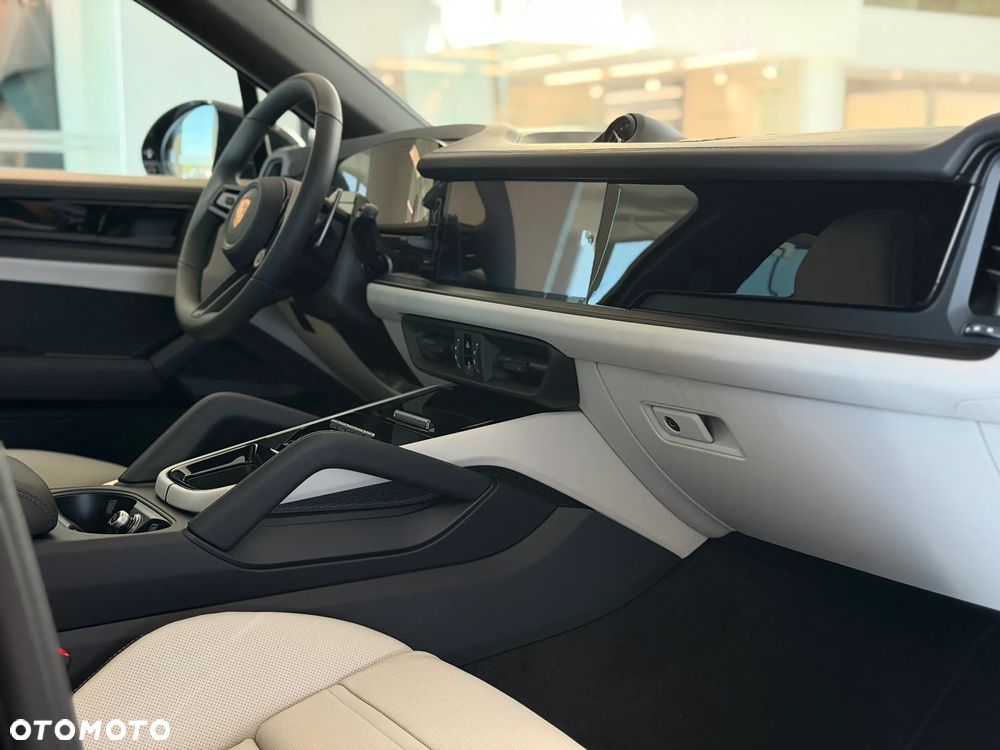 Porsche Cayenne E-Hybrid PHEV Black Edition - 15
