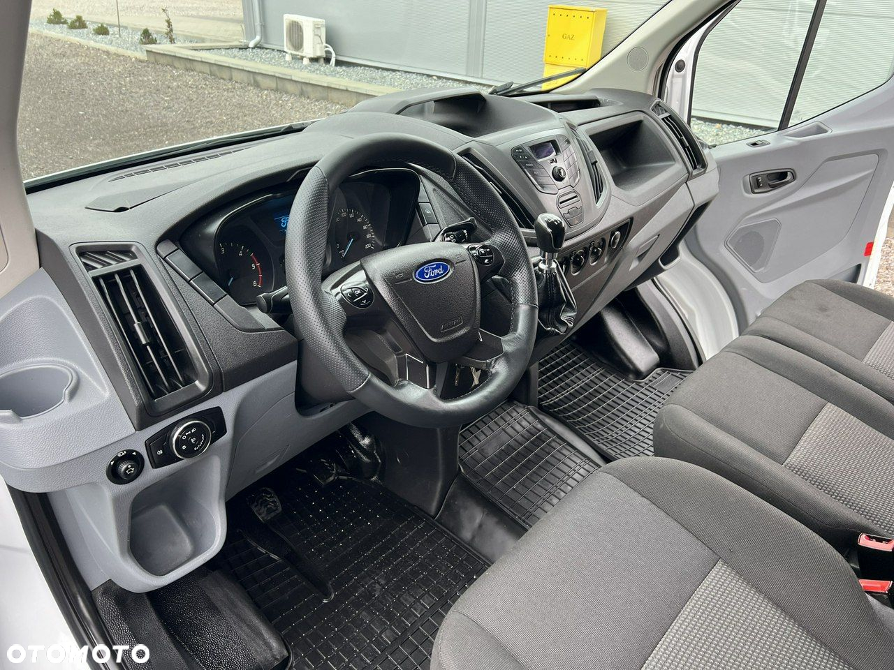Ford Transit - 10