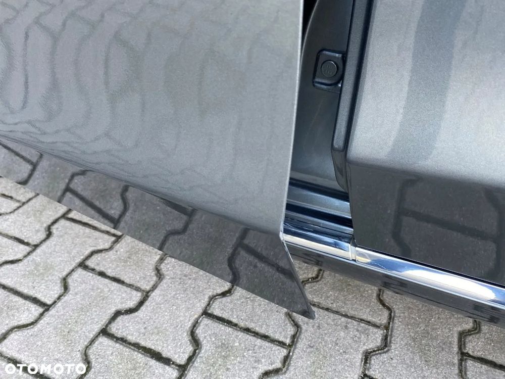 Mercedes-Benz Klasa C 200 4MATIC 9G-TRONIC - 29