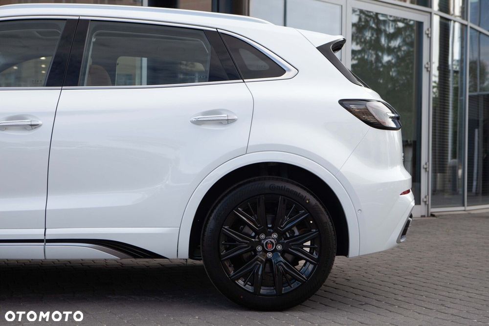 Hongqi HS5 - 15
