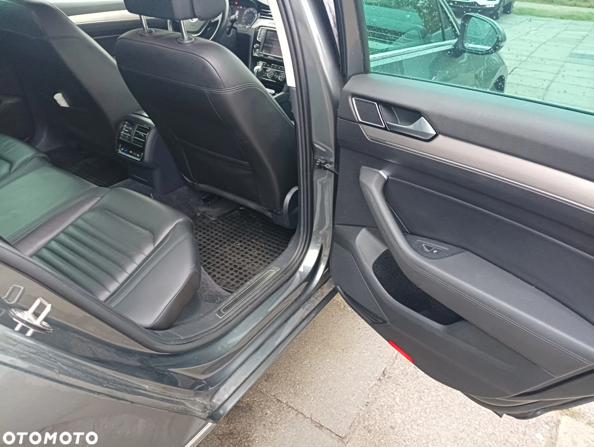 Volkswagen Passat - 17