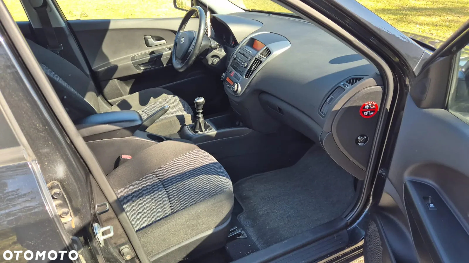 Kia Ceed 1.6 CRDi 90 ISG Spirit - 16