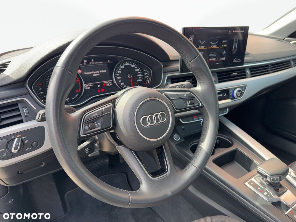 Audi A4 Limousine - 11