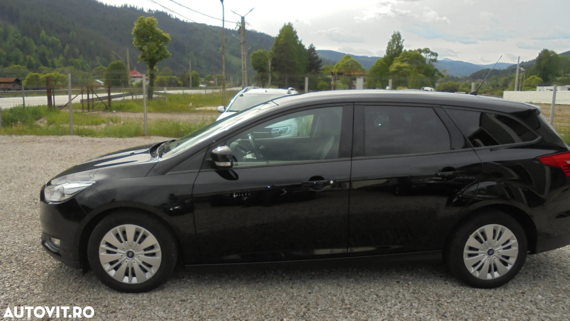 Ford Focus 1.5 TDCi DPF Start-Stopp-System Business - 2