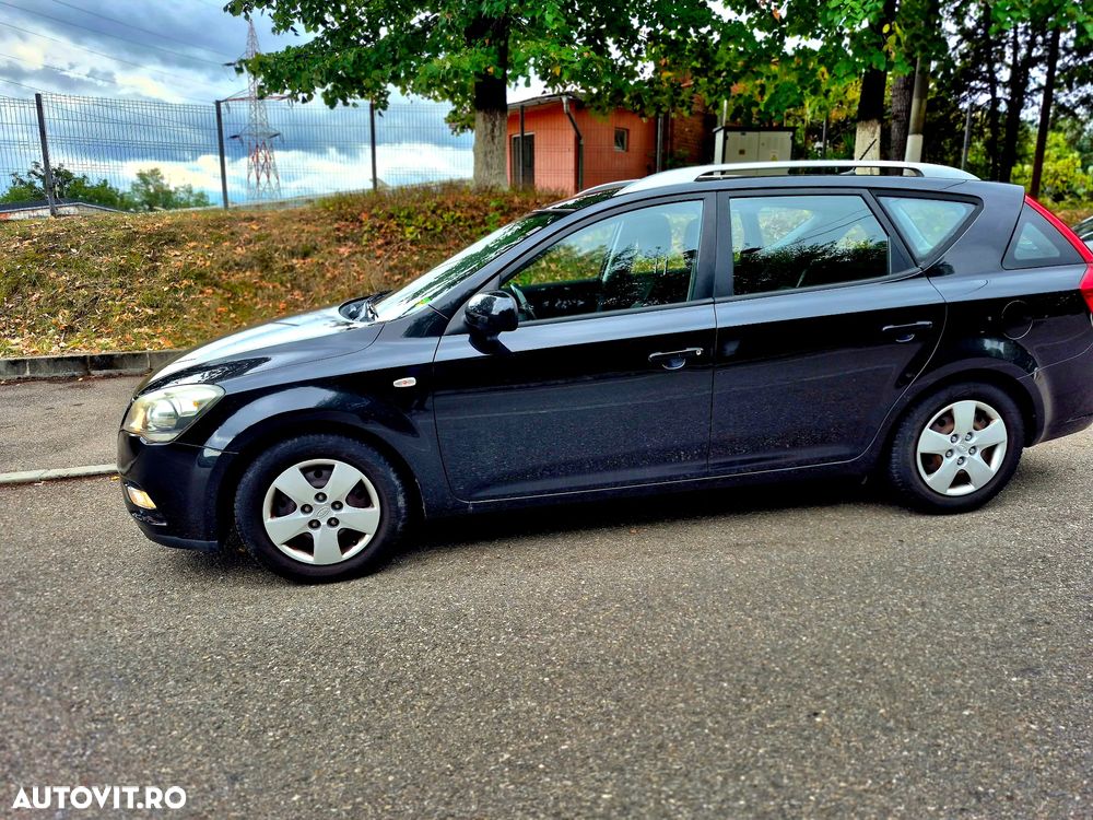 Kia Ceed 1.6 GDI Dream Team Edition - 8