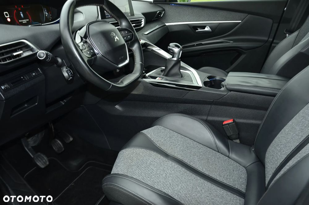 Peugeot 5008 BlueHDi 150 Allure - 16