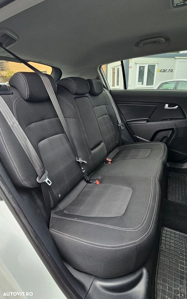 Kia Sportage 1.6 GSL MT 4x2 STYLE - 12