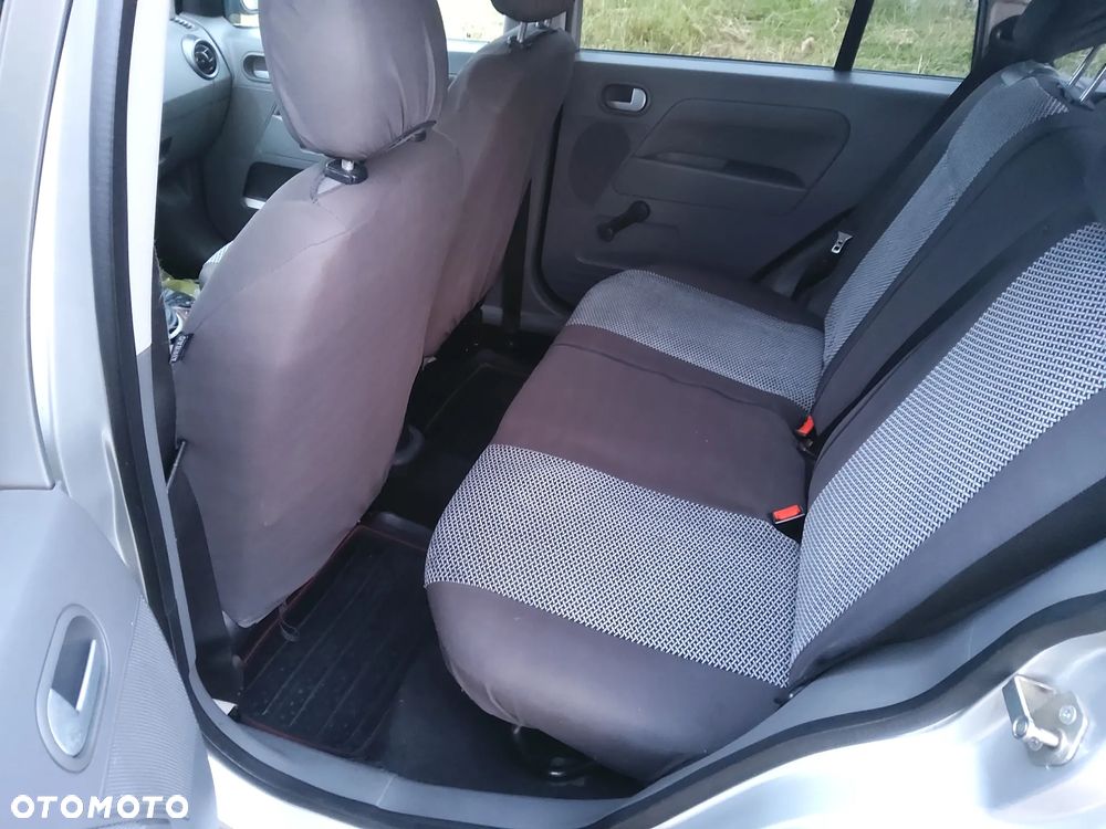 Ford Fusion 1.4 TDCI + - 10