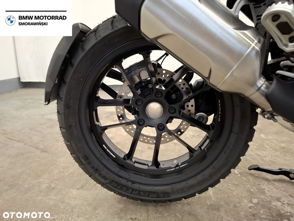 BMW R - 12