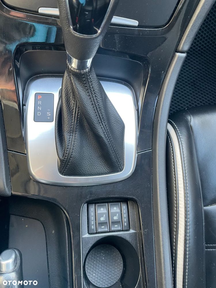 Ford Mondeo 2.0 TDCi Titanium - 11